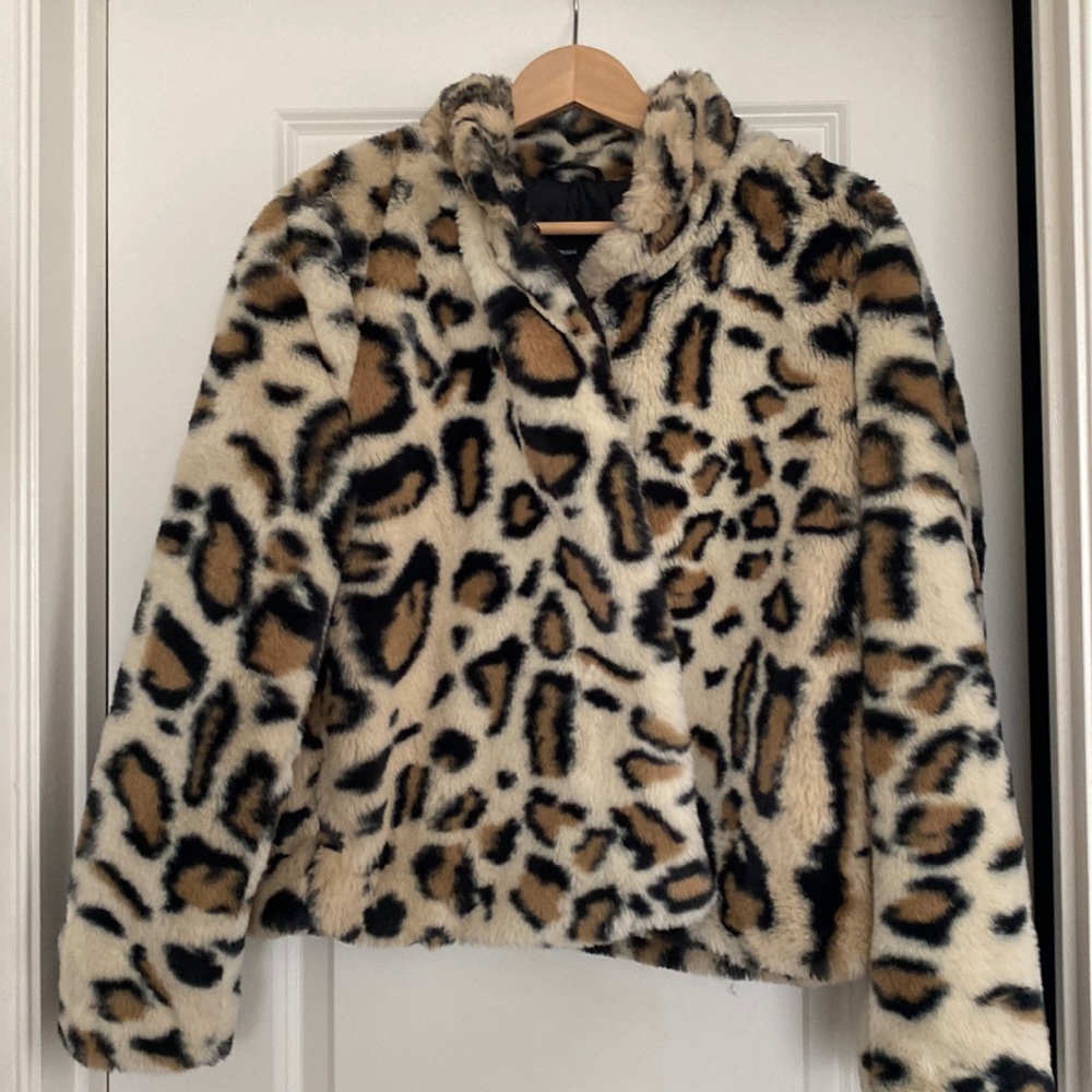 Vero Moda Thea Leo Short Faux Fur Tobacco Brown Leopard Jacket NWT large